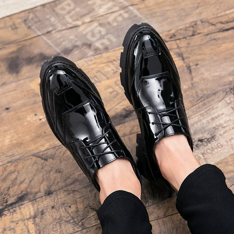 2024 new autumn and winter pointed-toed casual shoes Korean style trendy leather shoes plus velvet black youth bright leather shoes one drop