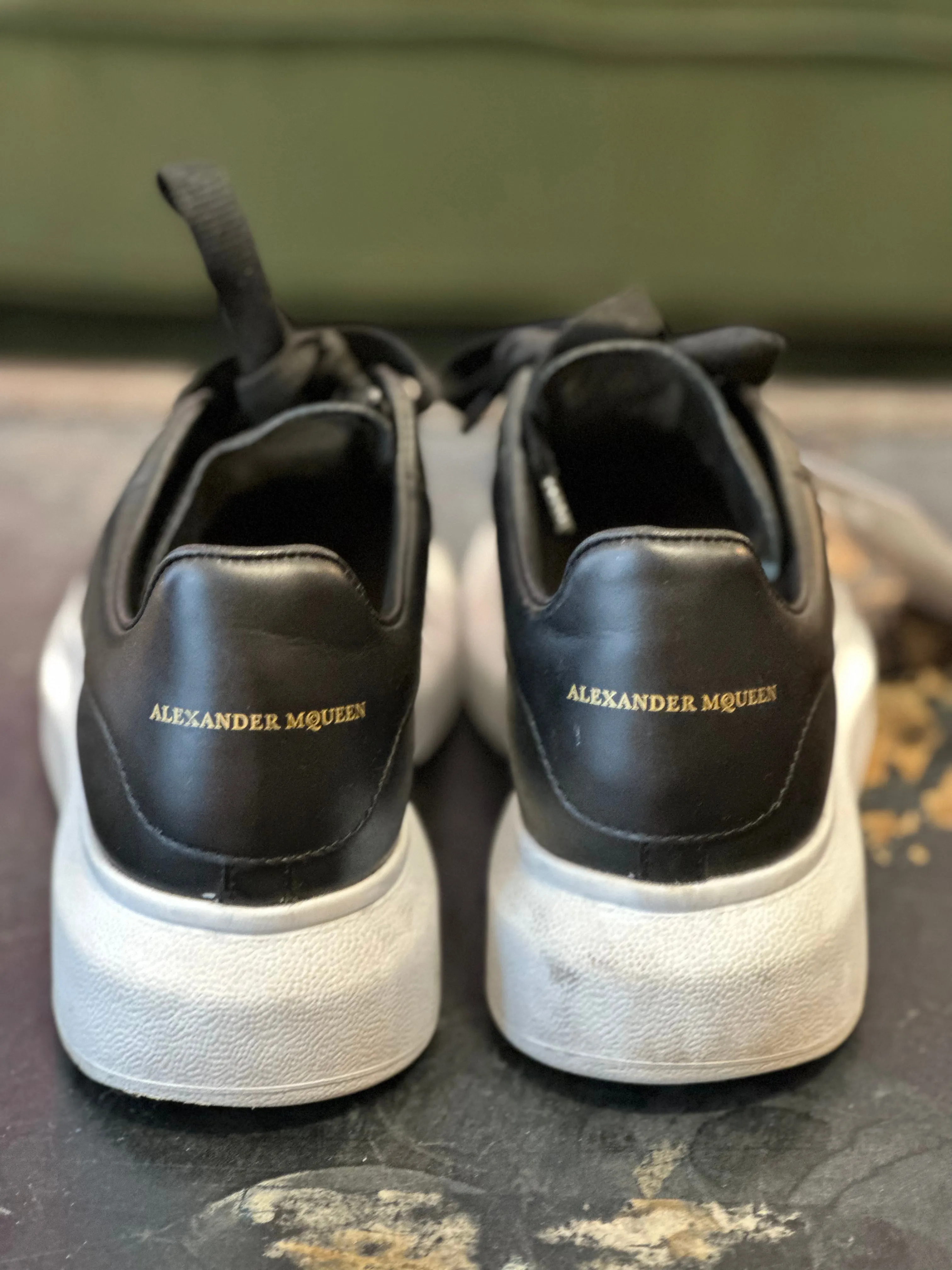 Alexander McQueen Black Leather Sneakers - UK 4